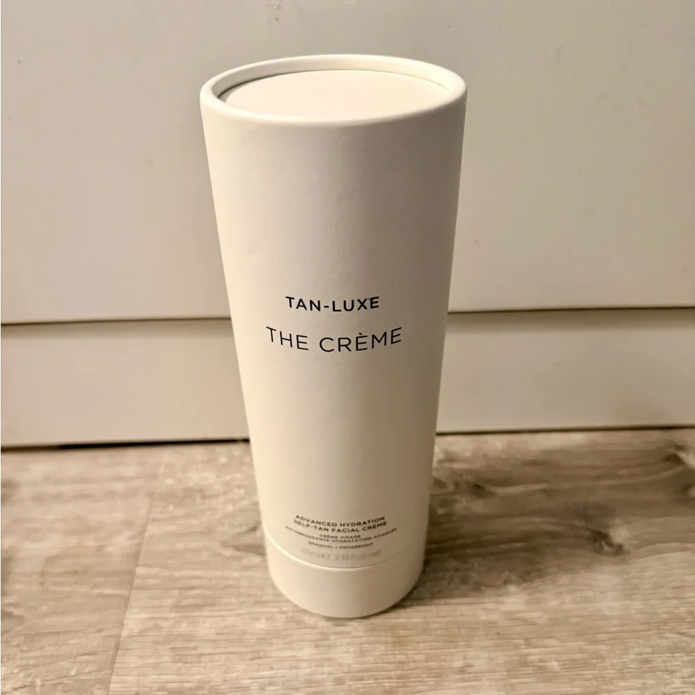 Tan Tuxe The Crème